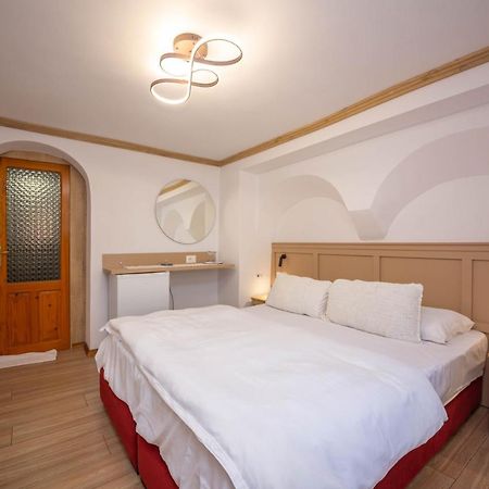 Bed And Breakfast Kotoni Gjirokastër Eksteriør billede