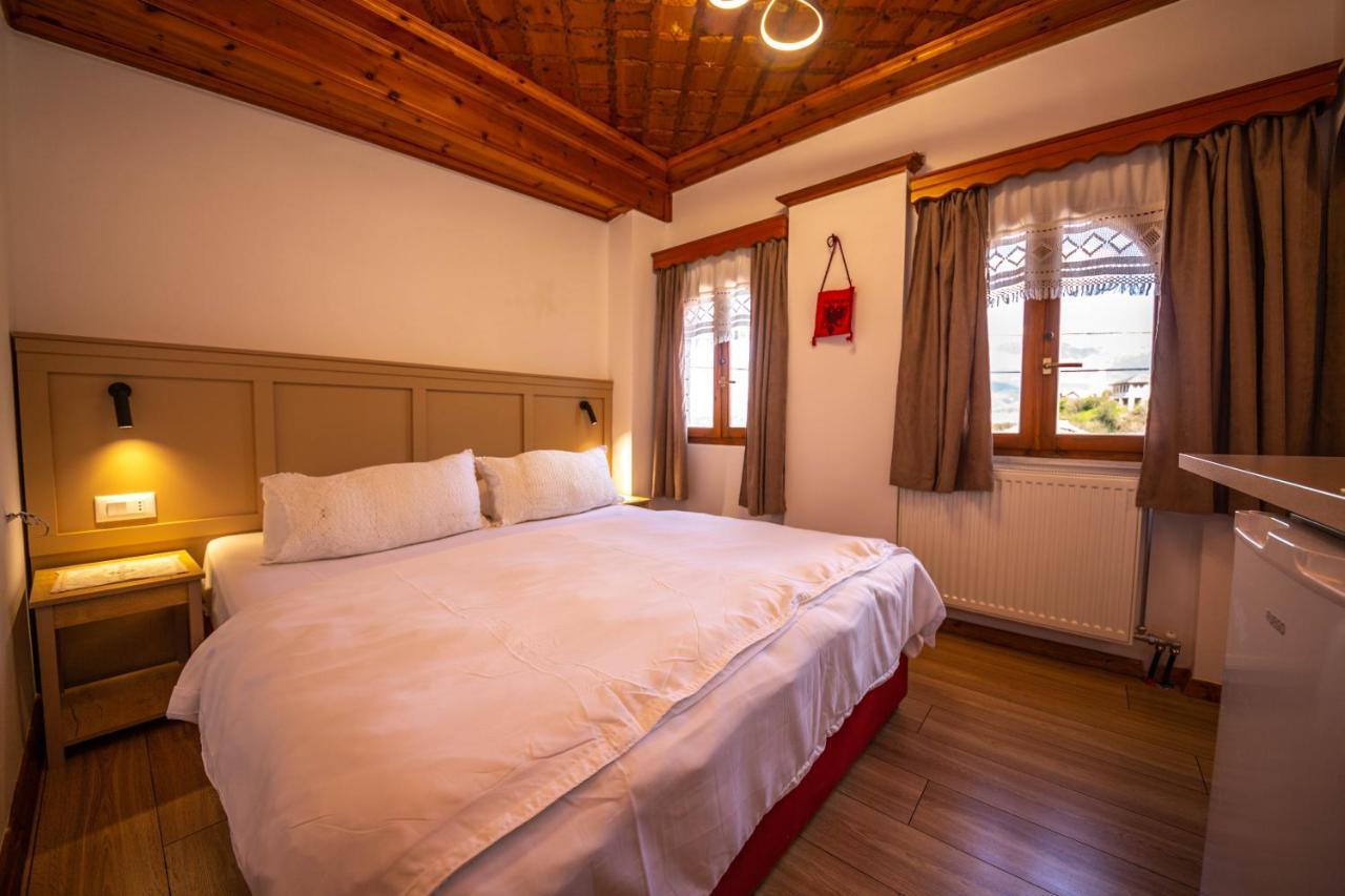 Bed And Breakfast Kotoni Gjirokastër Eksteriør billede