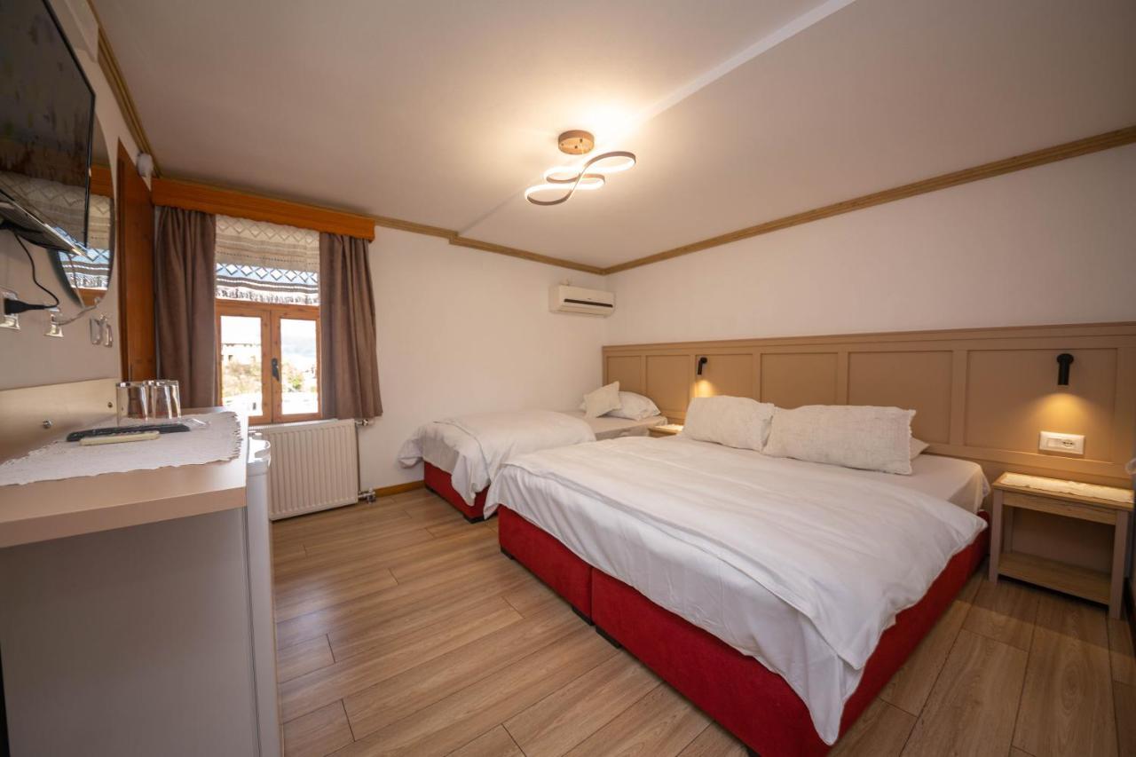 Bed And Breakfast Kotoni Gjirokastër Eksteriør billede