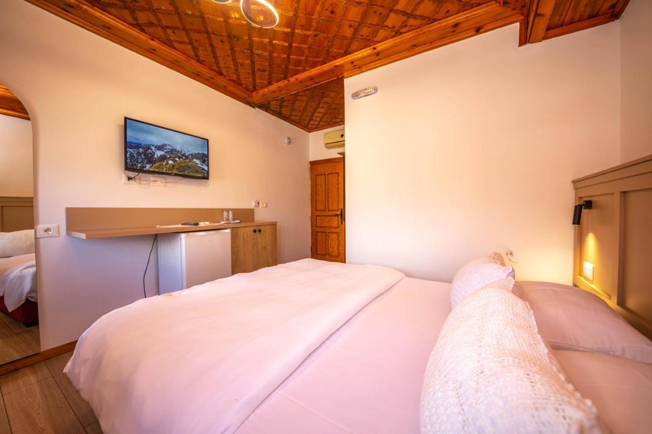 Bed And Breakfast Kotoni Gjirokastër Eksteriør billede