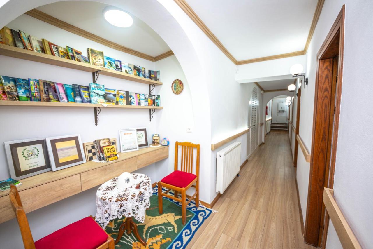 Bed And Breakfast Kotoni Gjirokastër Eksteriør billede