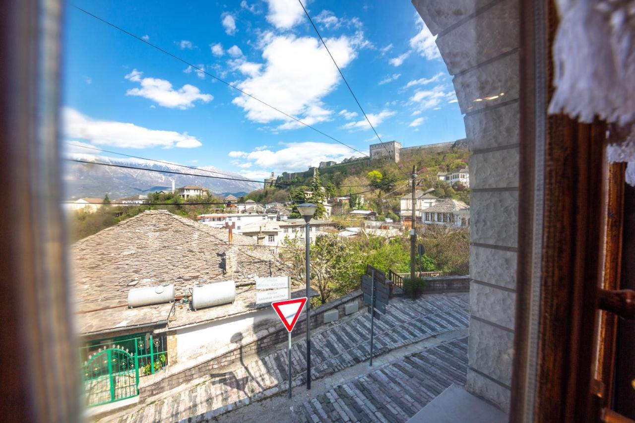 Bed And Breakfast Kotoni Gjirokastër Eksteriør billede