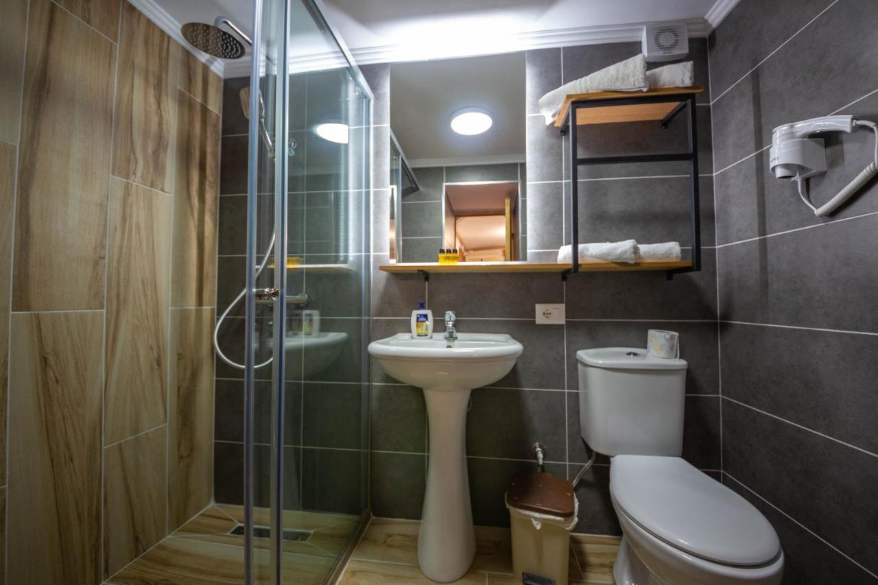 Bed And Breakfast Kotoni Gjirokastër Eksteriør billede