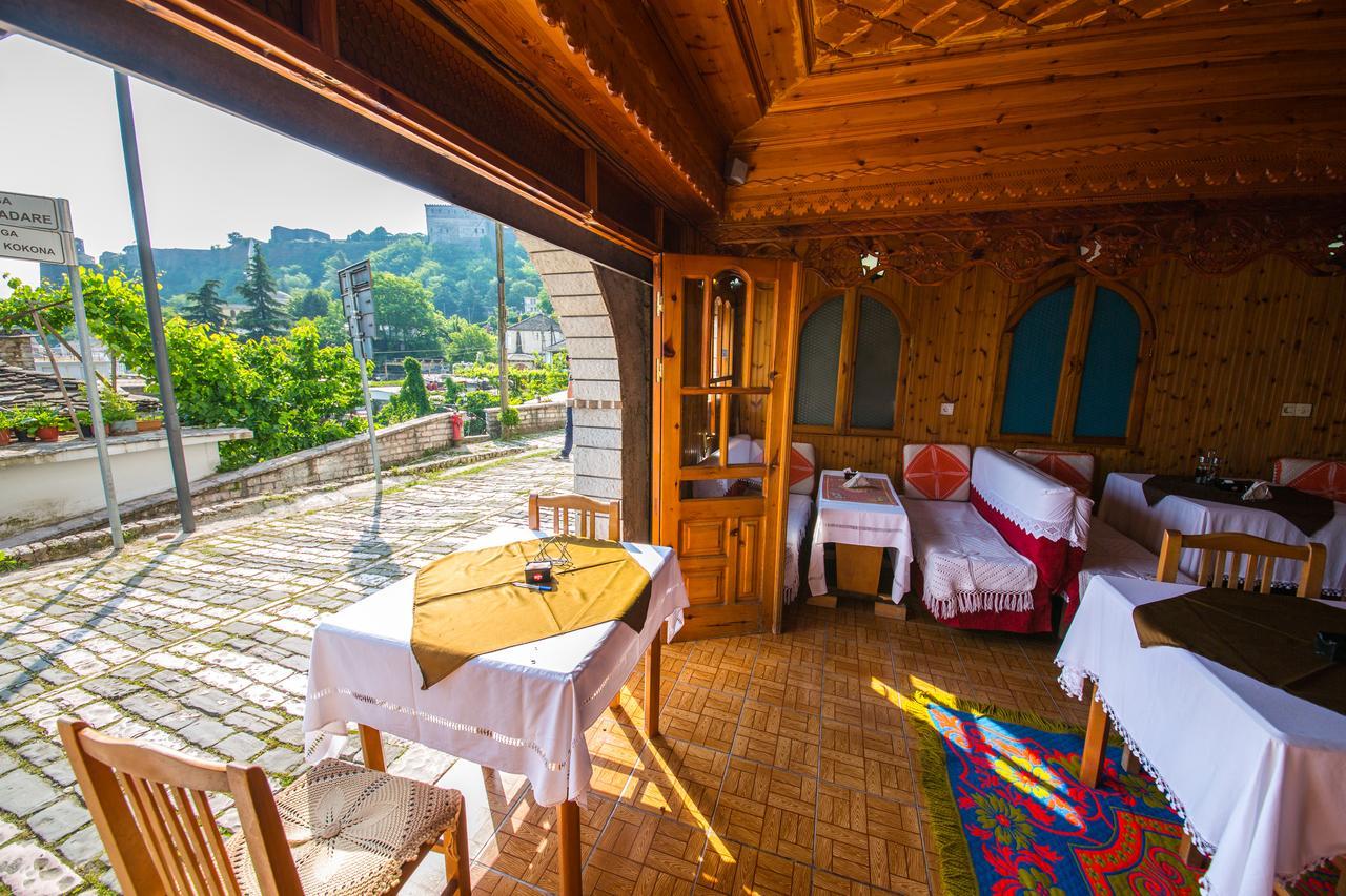 Bed And Breakfast Kotoni Gjirokastër Eksteriør billede