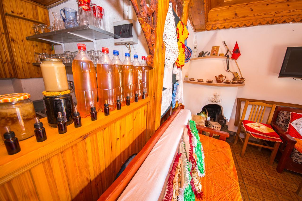 Bed And Breakfast Kotoni Gjirokastër Eksteriør billede